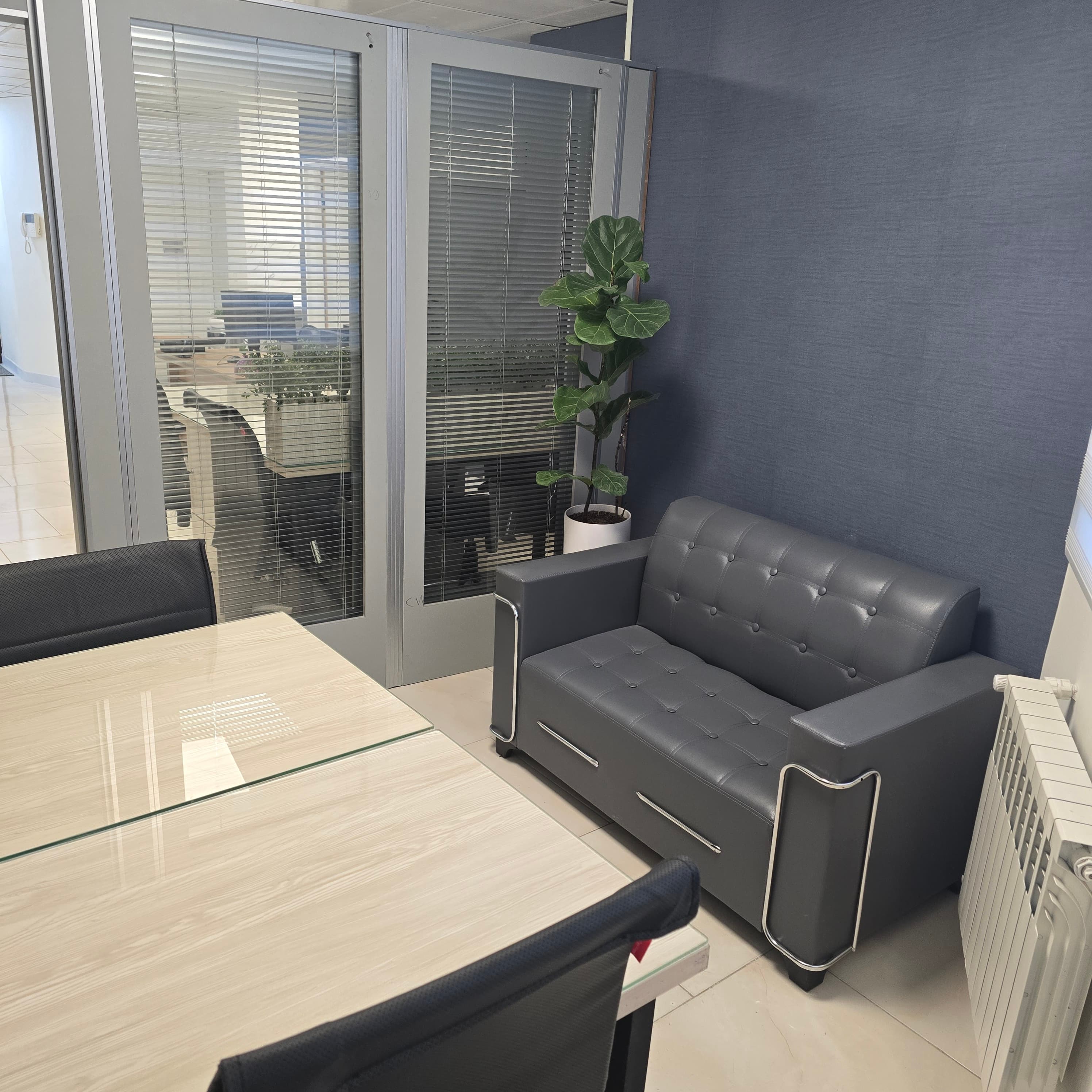 اتاق 4 - تصویر 1